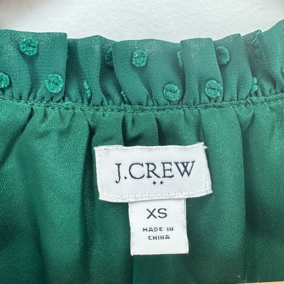 J CREW Ruffle neck Clip Dot Cap Sleeve Top Women’s XS EUC - Picture 4 of 6
